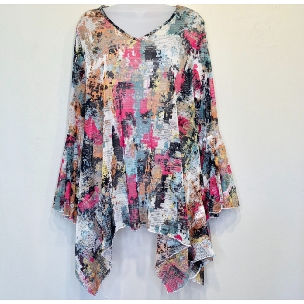 Dor Dor Blouse Size Medium Hankerchief Hem Bell Sleeve Flowy Artsy BOHO